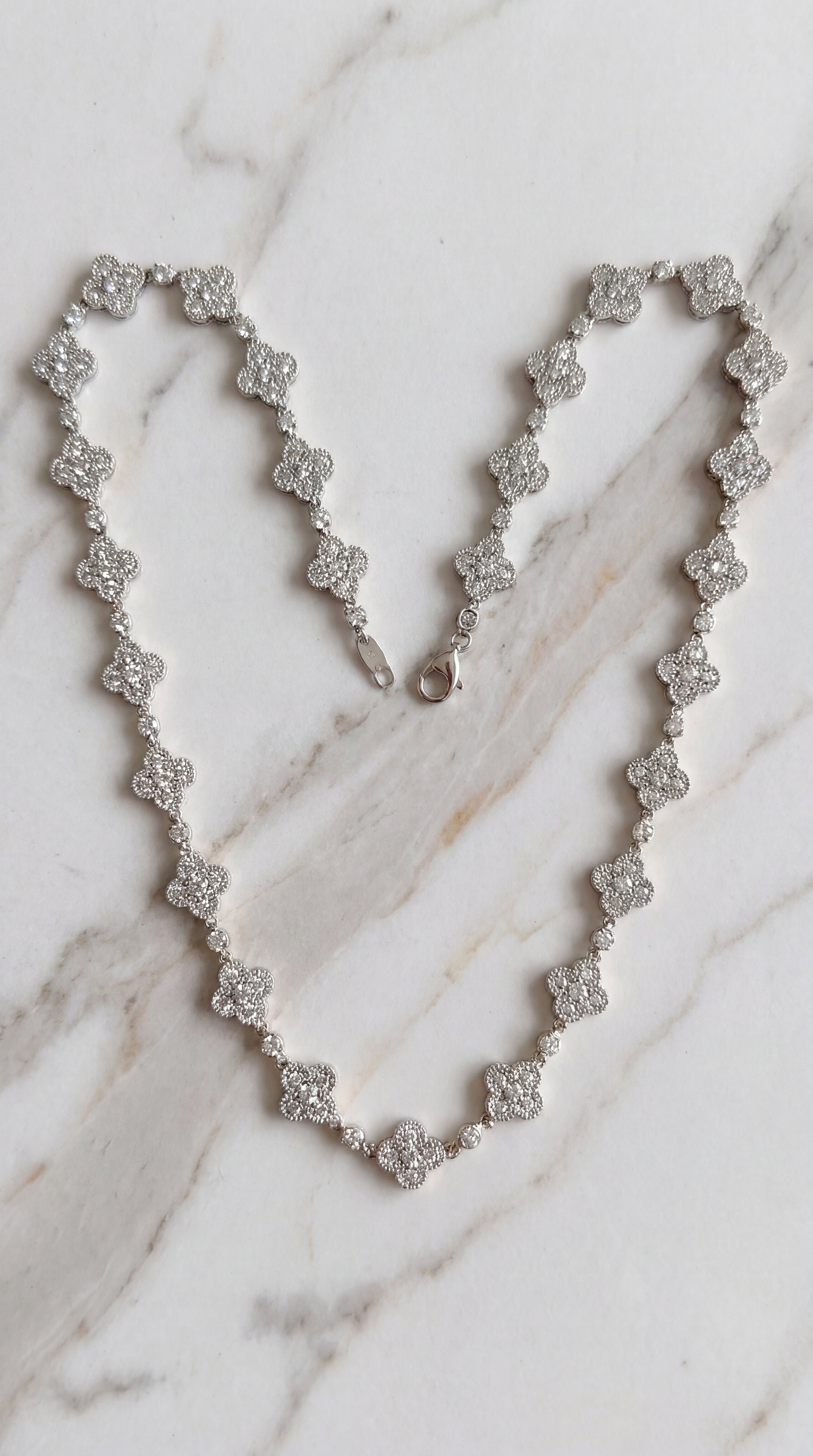 Iced Clover Chain